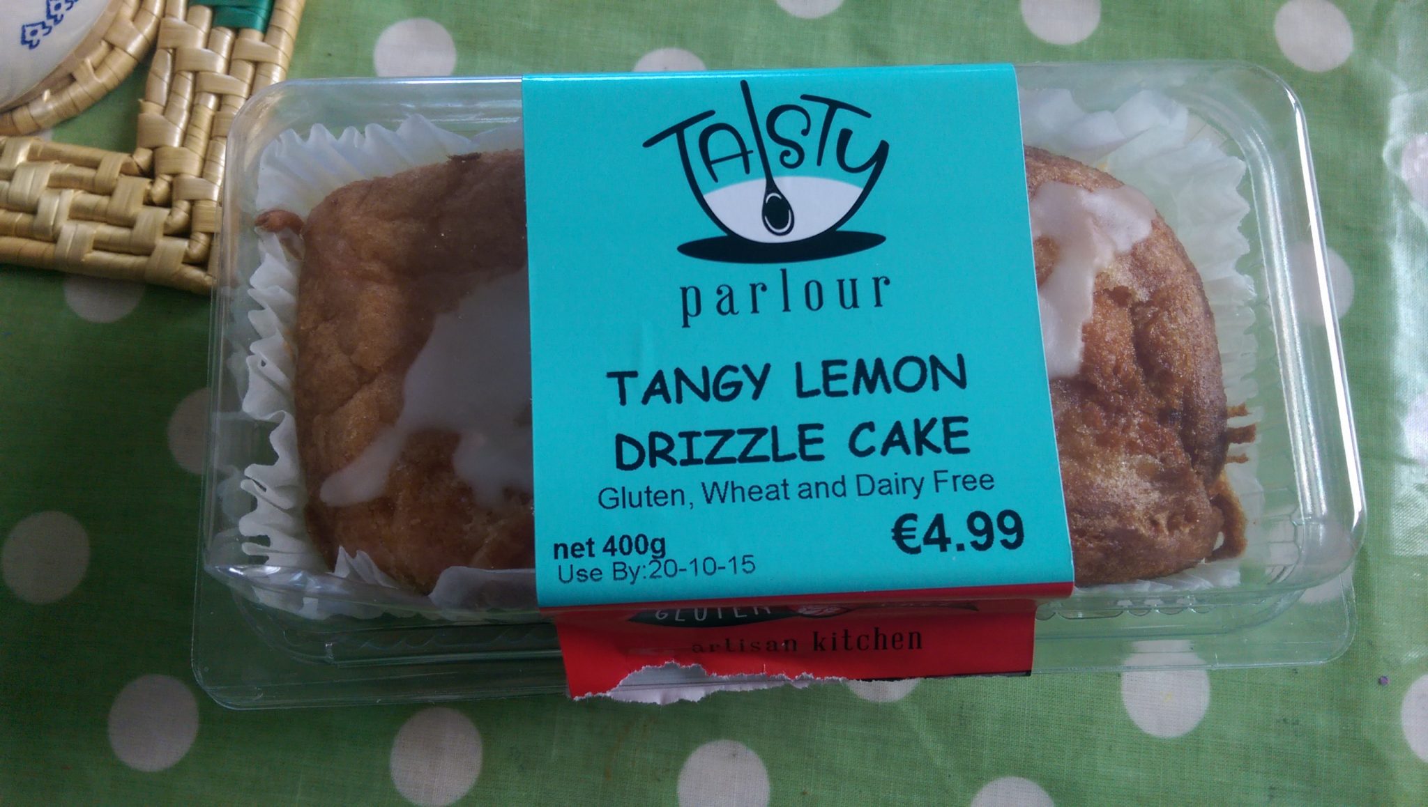 Tasty Parlour Tangy Lemon Drizzle Cake